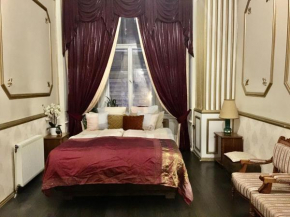 Secession Luxury Apartment